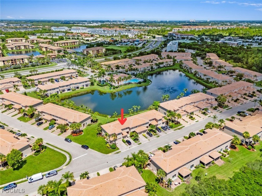 Welcome to this beautifully updated 3-bedroom, 2.5 bath townhome - Beach Townhome/Townhouse for sale in Fort Myers, Florida on Beachhouse.com