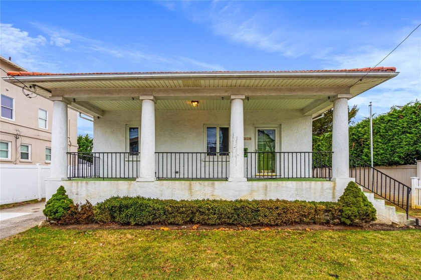 Experience coastal living in this beautifully designed - Beach Home for sale in Neponsit, New York on Beachhouse.com