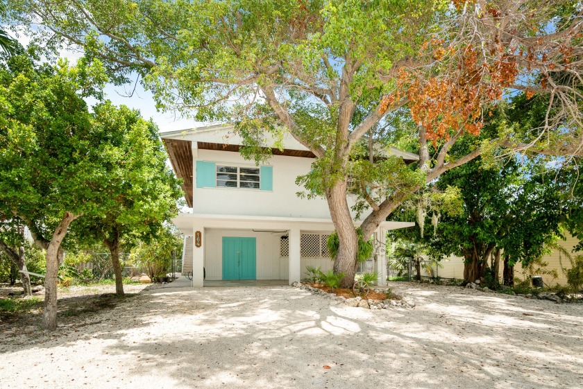 Private Preserve awaits at this newly renovated 3 bedroom/2 bath - Beach Home for sale in Plantation Key, Florida on Beachhouse.com