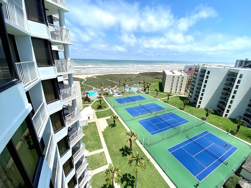 Perfectly located  2 bedroom, 2 bath, gulf front unit on the - Beach Condo for sale in South Padre Island, Texas on Beachhouse.com
