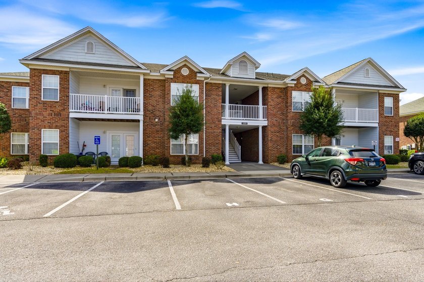 Welcome to this beautiful 3-bedroom, 2-bath first floor condo in - Beach Condo for sale in Myrtle Beach, South Carolina on Beachhouse.com