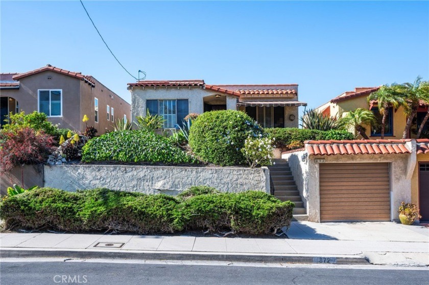 Nestled in the heart of San Pedro's sought-after Vista del Oro - Beach Home for sale in San Pedro, California on Beachhouse.com