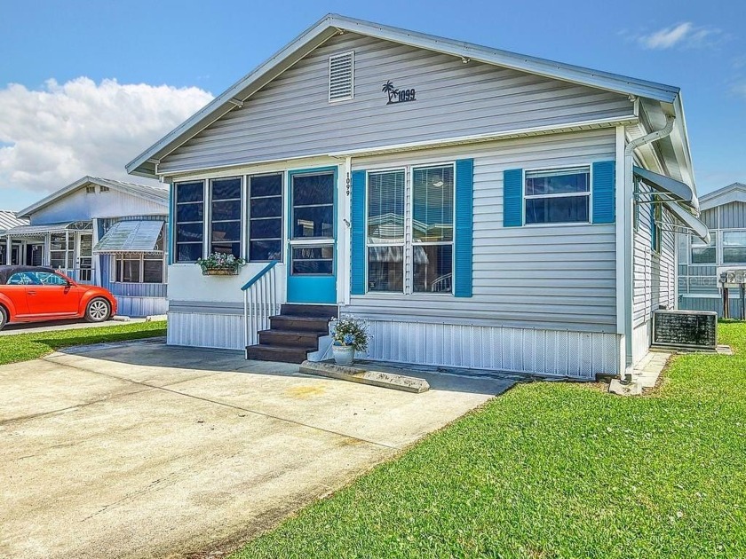 CHEEFUL MOBILE HOME IN ACTIVE 55+ COMMUNITY! So much to offer in - Beach Home for sale in Bradenton, Florida on Beachhouse.com