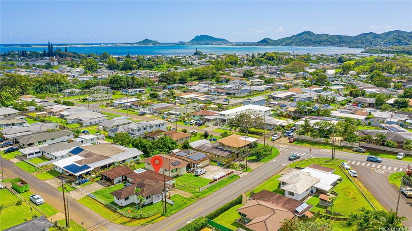 Excellent value in a wonderful Kaneohe community, embraced by - Beach Home for sale in Kaneohe, Hawaii on Beachhouse.com