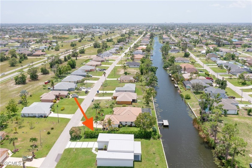 Stunning Waterfront Canal Home in Southwest Cape Coral Located - Beach Home for sale in Cape Coral, Florida on Beachhouse.com