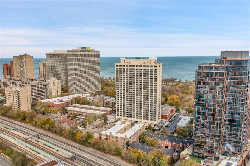 Experience luxury living in this beautifully rehabbed high-rise - Beach Home for sale in Chicago, Illinois on Beachhouse.com