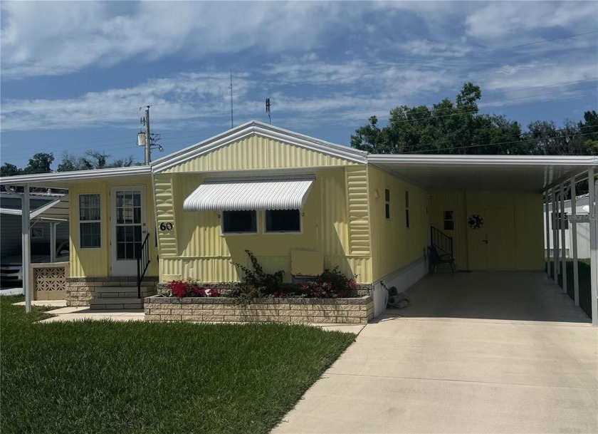 Welcome to your winter retreat on retirement haven! Nestled - Beach Home for sale in Palmetto, Florida on Beachhouse.com