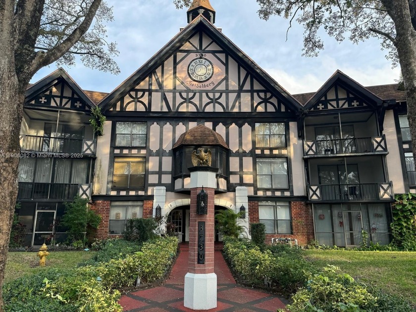 All ages Community. Great opportunity for investors. Charming - Beach Condo for sale in Lauderhill, Florida on Beachhouse.com