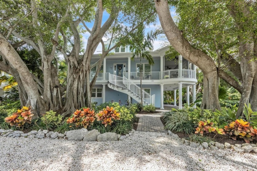 Located WEST of Gulf Drive and ONLY 2 homes from the Gulf of - Beach Home for sale in Anna Maria, Florida on Beachhouse.com