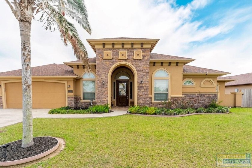 Waterfront Luxury & Resort Living: SPI Golf Course Community - Beach Home for sale in Laguna Vista, Texas on Beachhouse.com