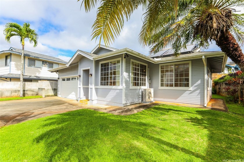 The perfect family home in Mililani Mauka is here. Look no - Beach Home for sale in Mililani, Hawaii on Beachhouse.com