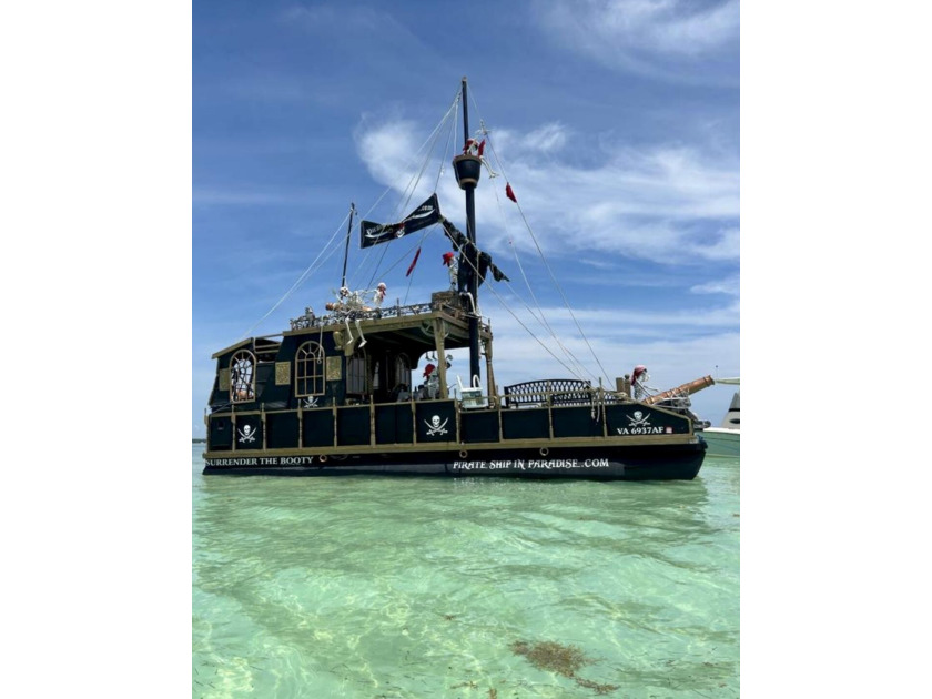 Pirate Ship in Paradise Ready to go! An Amazing Turn Key - Beach Lot for sale in Plantation Key, Florida on Beachhouse.com