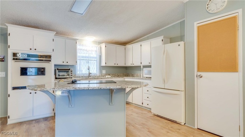 Turnkey 2-Bed, 2-Bath Home in Horizon Village | North Fort Myers - Beach Home for sale in North Fort Myers, Florida on Beachhouse.com