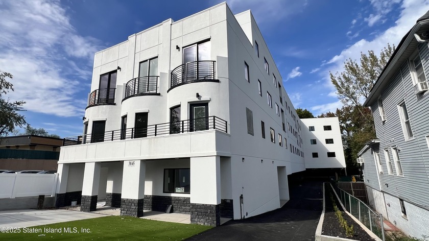 Discover unparalleled modern elegance in this stunning new - Beach Condo for sale in Staten Island, New York on Beachhouse.com