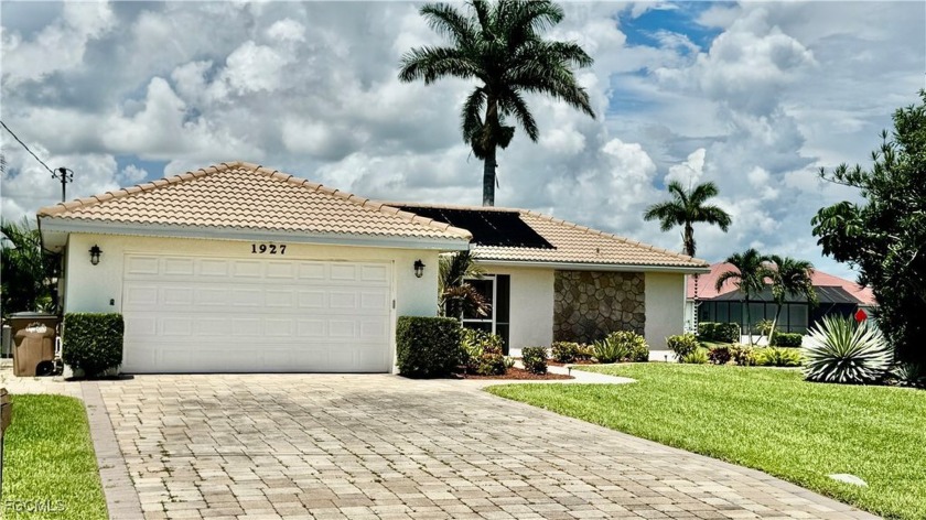 Beautiful 2/2 pool Home on a Corner Lot-Florida Living with - Beach Home for sale in Cape Coral, Florida on Beachhouse.com