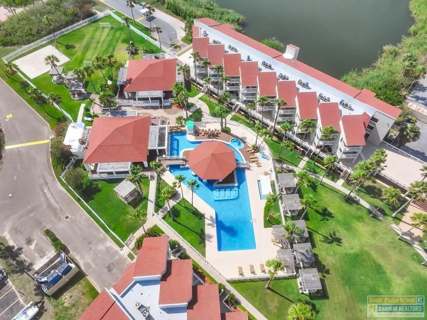 Beautiful two bedroom condo on the top floor with vaulted - Beach Condo for sale in South Padre Island, Texas on Beachhouse.com
