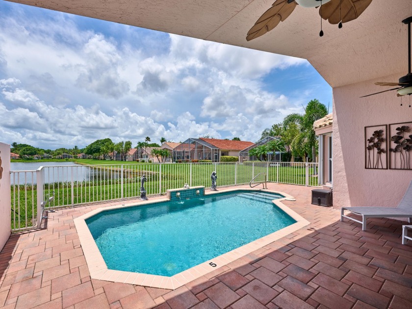 *Long Lake View**Salt Water Pool**No Road Noise*--Welcome to - Beach Home for sale in Boynton Beach, Florida on Beachhouse.com