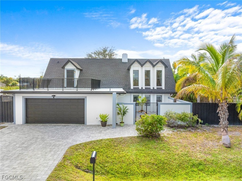 Experience Modern Luxury and Zen Living in S. Fort Myers. Step - Beach Home for sale in Fort Myers, Florida on Beachhouse.com