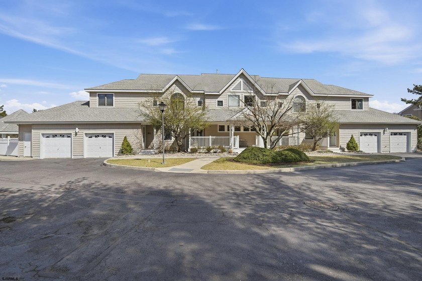 Welcome to 11 Catalina Dr. in Linwood, NJwhere waterfront living - Beach Condo for sale in Linwood, New Jersey on Beachhouse.com