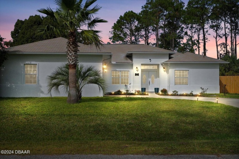 This beautifully updated 3-bedroom, 2-bathroom home, with a - Beach Home for sale in Palm Coast, Florida on Beachhouse.com