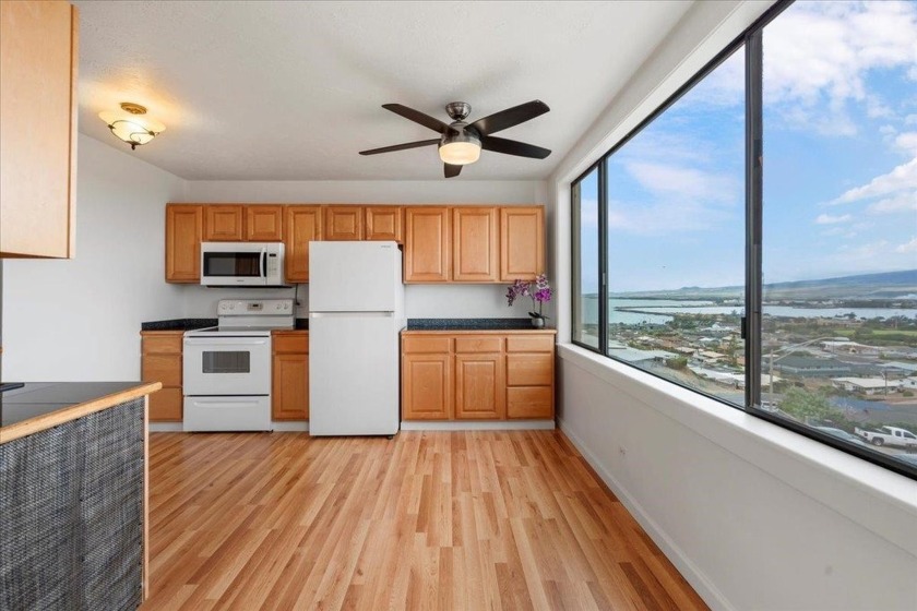 Experience breathtaking views from this exceptional Mount Thomas - Beach Condo for sale in Wailuku, Hawaii on Beachhouse.com