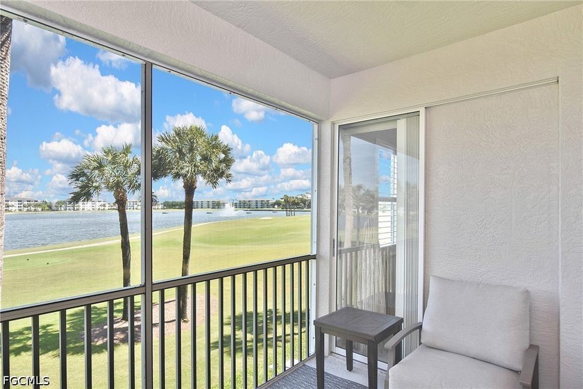 Turnkey Golf front living on the 18th Hole with Panoramic Lake & - Beach Condo for sale in Fort Myers, Florida on Beachhouse.com
