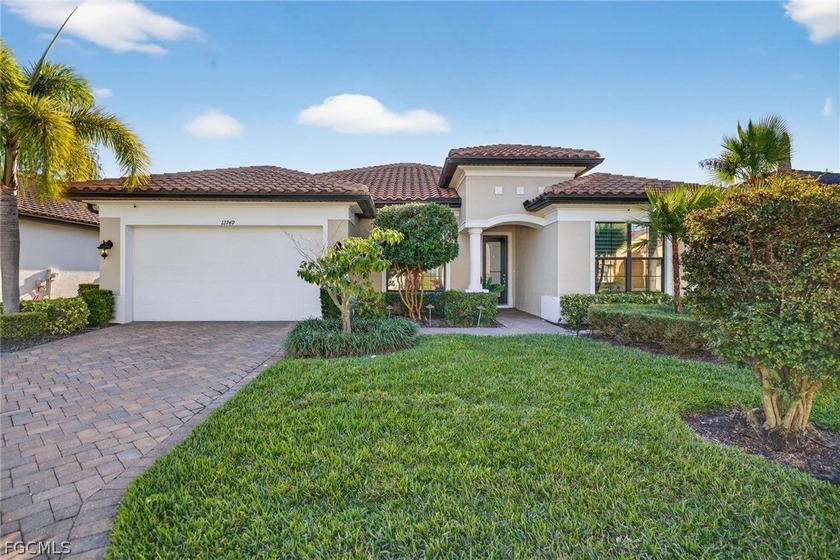 Welcome to the prestigious Hampton Park community in Gateway - Beach Home for sale in Fort Myers, Florida on Beachhouse.com