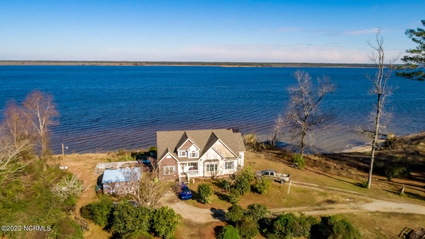 Quintessential waterfront retreat located just off the Neuse - Beach Home for sale in New Bern, North Carolina on Beachhouse.com