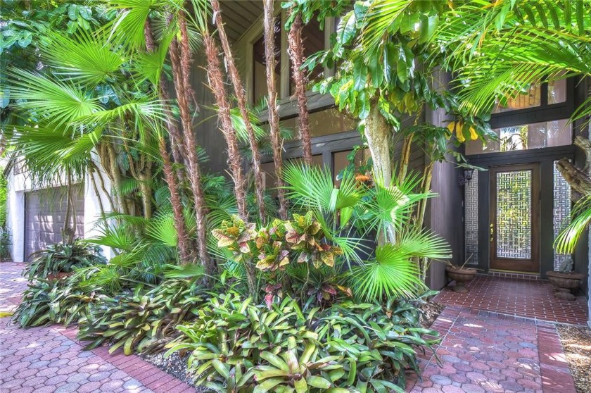 One of the best locations in CARROLLWOOD VILLAGE can be yours! - Beach Home for sale in Tampa, Florida on Beachhouse.com