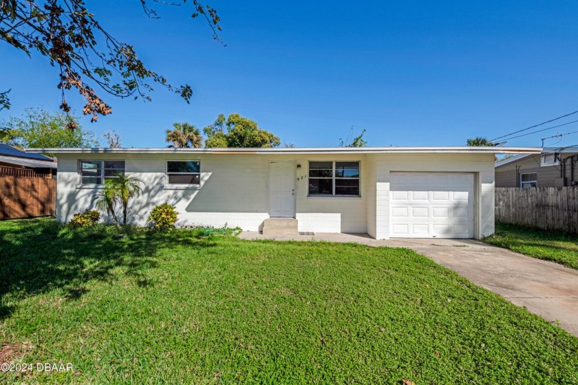 HIGH & DRY!  NO FLOODING!!  Lots of Potential in this 3 Bedroom - Beach Home for sale in Daytona Beach, Florida on Beachhouse.com