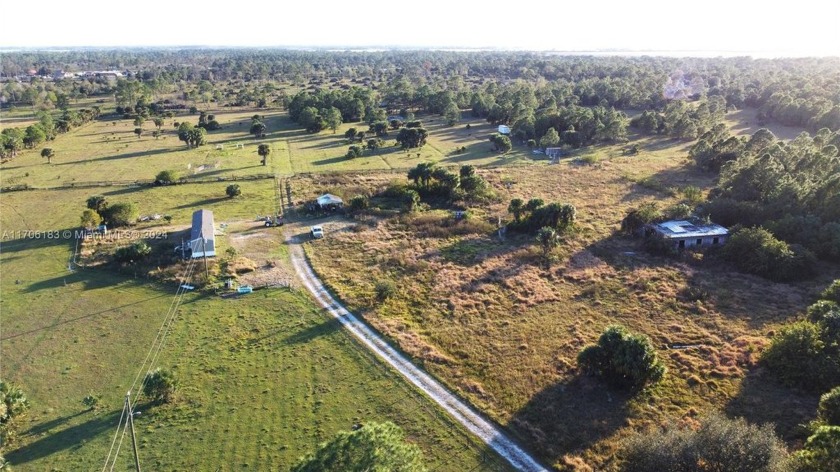 Great potential and unlimited possibilities to own a farming - Beach Home for sale in Clewiston, Florida on Beachhouse.com