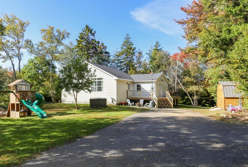 Enjoy island life in this cozy three bedroom home with two baths - Beach Home for sale in Southport, Maine on Beachhouse.com