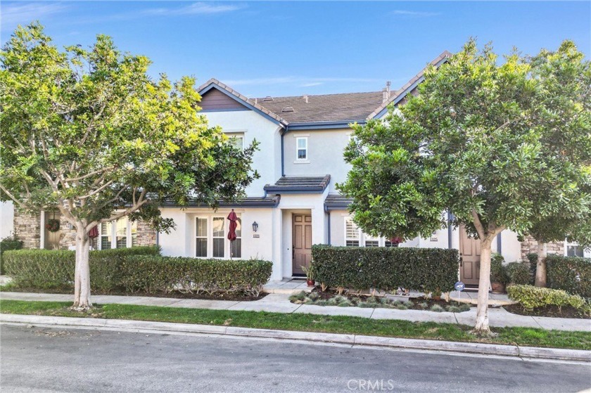 Turnkey 3 bedroom 2.5 bath townhouse nestled in the center of - Beach Townhome/Townhouse for sale in Costa Mesa, California on Beachhouse.com