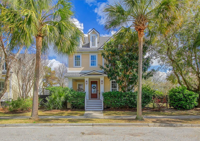 Step into a world of luxury and elegance with this immaculately - Beach Home for sale in Charleston, South Carolina on Beachhouse.com