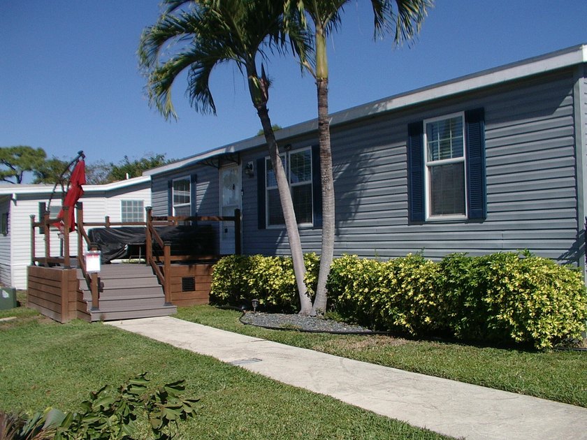 Motivated seller, vacant easy to show, call for appointment - Beach Home for sale in Palm Beach Gardens, Florida on Beachhouse.com