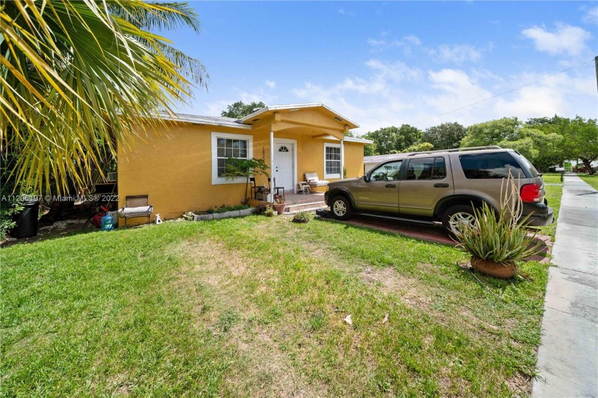 INVESTOR SPECIAL. CASH ONLY. This starter home needs some love - Beach Home for sale in North Miami Beach, Florida on Beachhouse.com