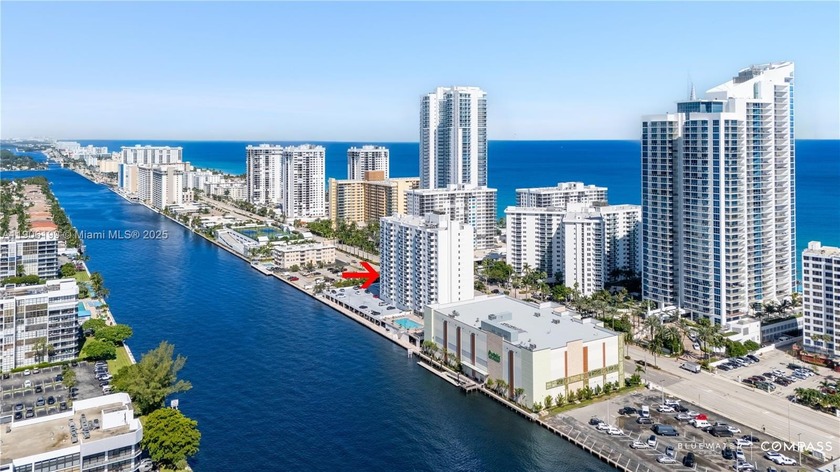 AMAZING 2-bedroom, 2-bathroom CORNER UNIT at The Residences in - Beach Condo for sale in Hollywood, Florida on Beachhouse.com