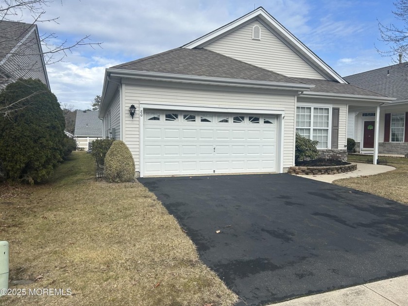 Welcome to Heritage Bay Adult Community. This popular and - Beach Home for sale in Barnegat, New Jersey on Beachhouse.com