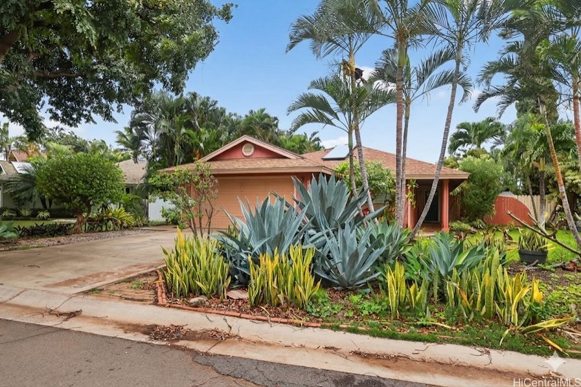 Located in desirable Piilani Village Phase 1 in South Kihei - Beach Home for sale in Kihei, Hawaii on Beachhouse.com