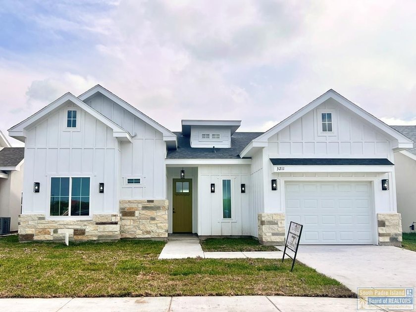 New Modern Port Isabel 3 bedroom, 3 bathroom architecturally - Beach Home for sale in Port Isabel, Texas on Beachhouse.com