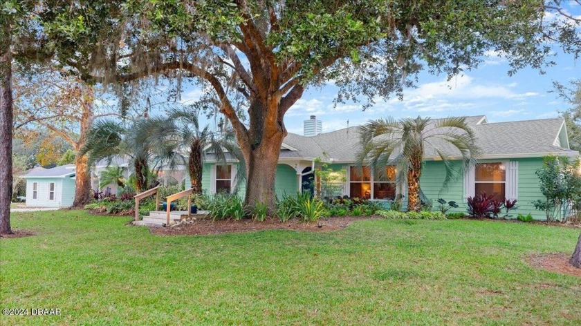 If peaceful, country living is appealing; if lounging poolside - Beach Home for sale in Ormond Beach, Florida on Beachhouse.com