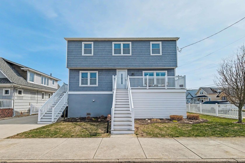 Beautiful and charming 3 bedroom 1.5 bathroom split level home - Beach Home for sale in Ventnor Heights, New Jersey on Beachhouse.com