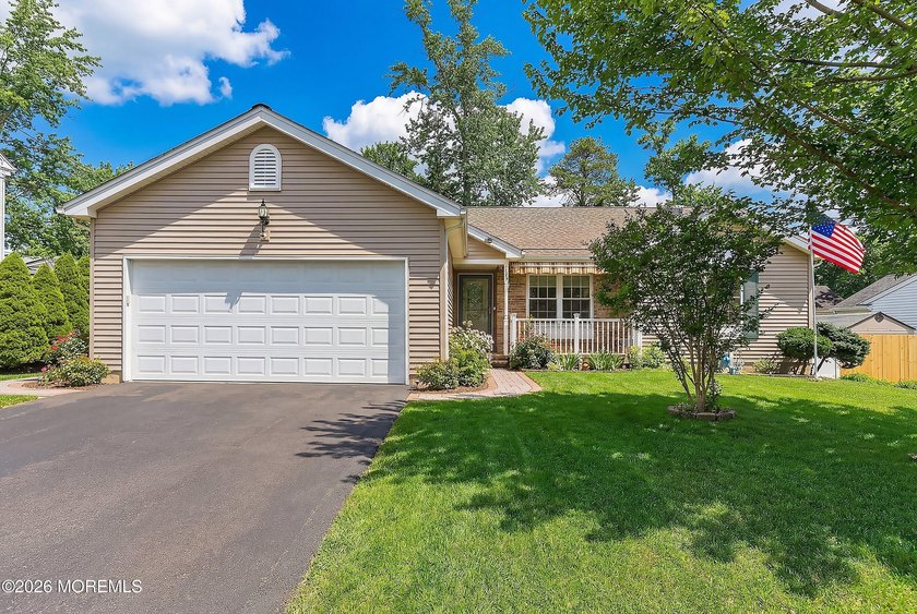 Welcome to this meticulously maintained 3-bedroom, 2-bath ranch - Beach Home for sale in Manahawkin, New Jersey on Beachhouse.com