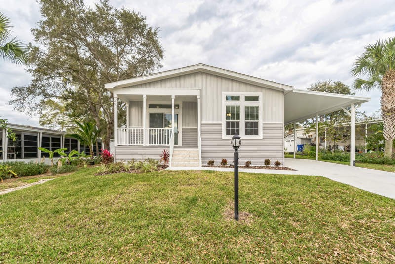 $299 Lot Rent!!!!! Ask us about it!!!Brand new Destiny, Spring - Beach Home for sale in Sebastian, Florida on Beachhouse.com