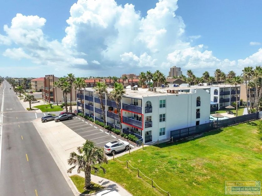 BRAND NEW COMPLETE HVAC SYSTEM INSTALLED! Great location - Beach Condo for sale in South Padre Island, Texas on Beachhouse.com