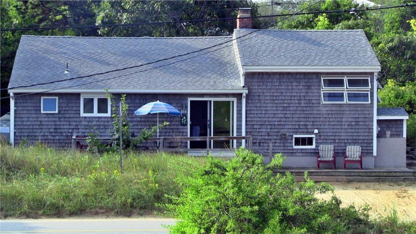 Adorable, Spacious and Classic....this year round bayside - Beach Home for sale in Eastham, Massachusetts on Beachhouse.com