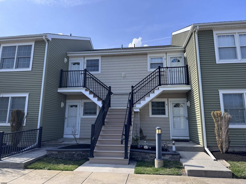 Coastal retreat available just in time for the Summer! Enjoy the - Beach Condo for sale in Ocean City, New Jersey on Beachhouse.com