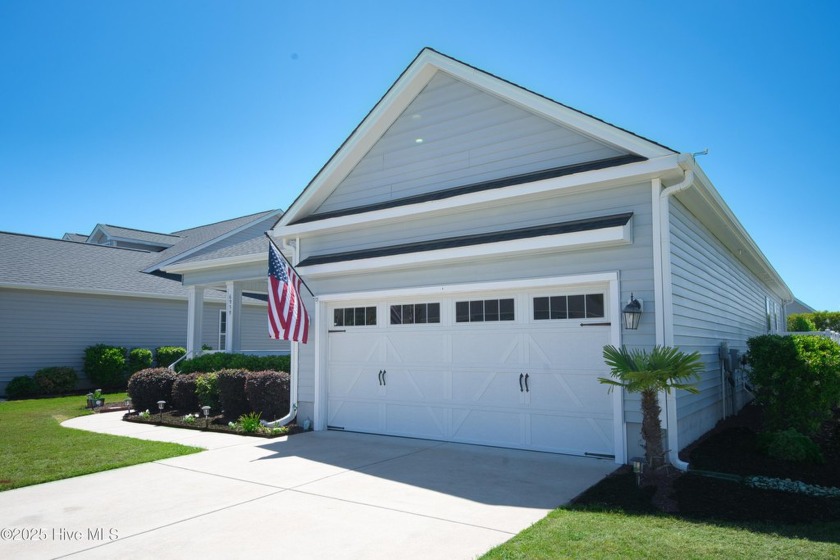 Welcome to this beautifully maintained 3-bedroom, 2-bath home - Beach Home for sale in Ocean Isle Beach, North Carolina on Beachhouse.com