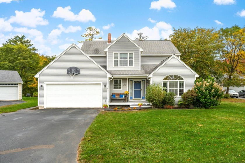 Lovingly cared for by the original owners, this home is tucked - Beach Home for sale in Portland, Maine on Beachhouse.com