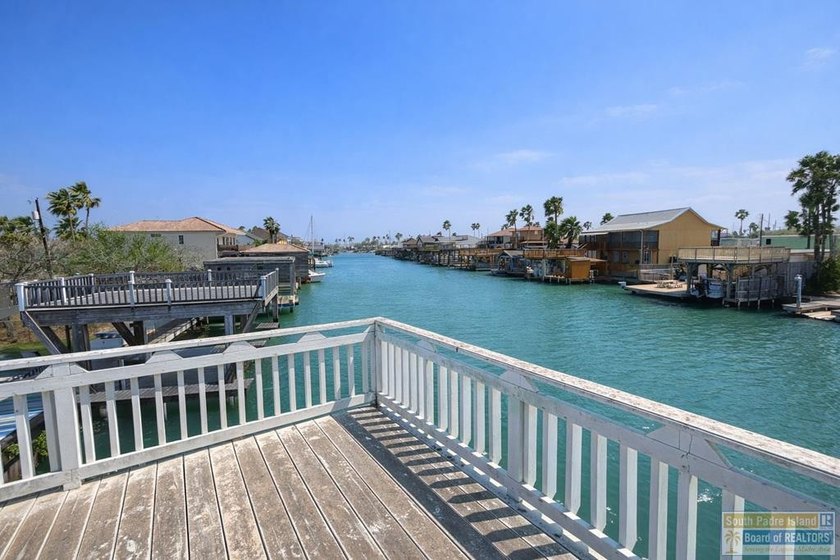 WATERFRONT LOT WITH DOCK, BOAT LIFT & DECK Prime waterfront lot - Beach Lot for sale in Port Isabel, Texas on Beachhouse.com